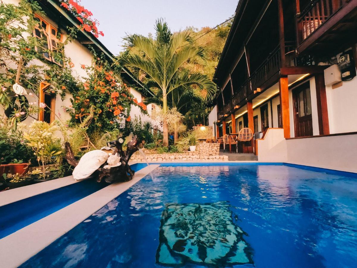Cool Breeze Authentic Hotel Labuan Bajo Komodo Luaran gambar