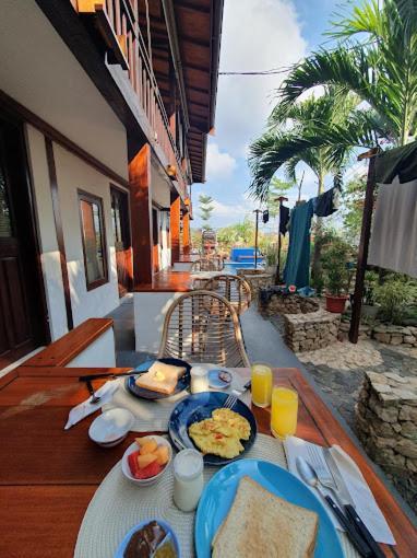 Cool Breeze Authentic Hotel Labuan Bajo Komodo Luaran gambar