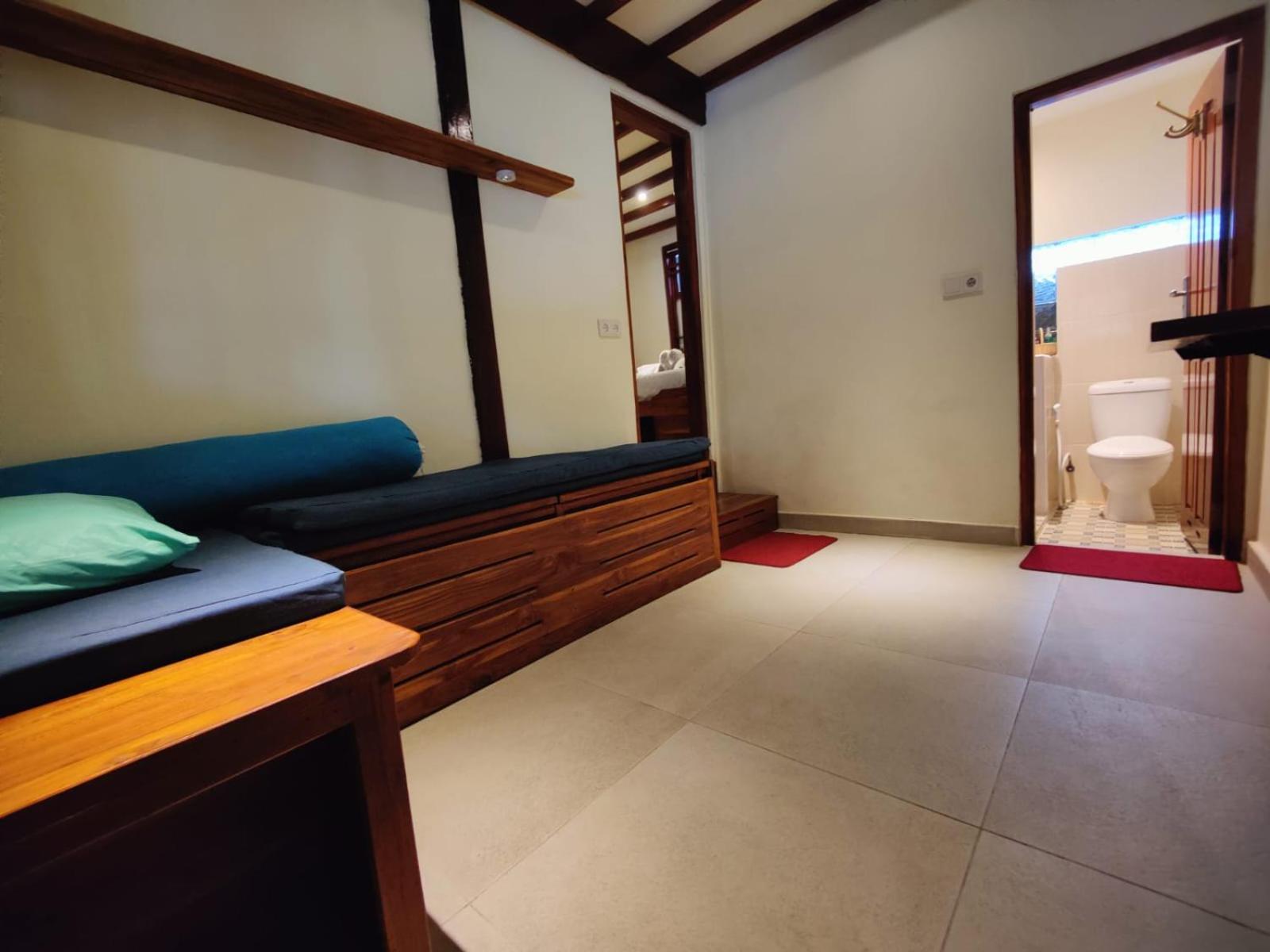 Cool Breeze Authentic Hotel Labuan Bajo Komodo Luaran gambar